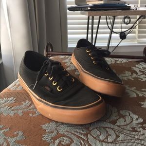 Black vans, darn good condition!